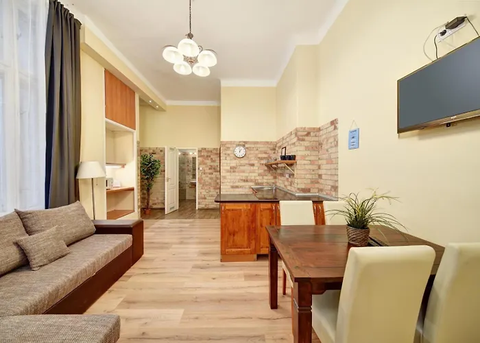 Fashion Street Loft